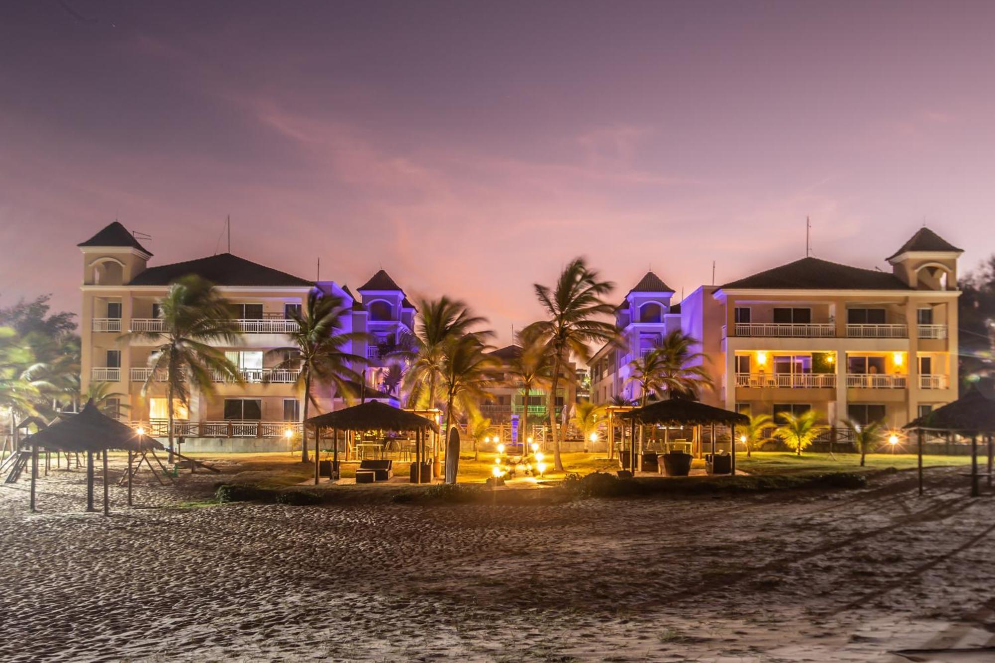 Atlantic Palace Family Inn Aquiraz Eksteriør billede